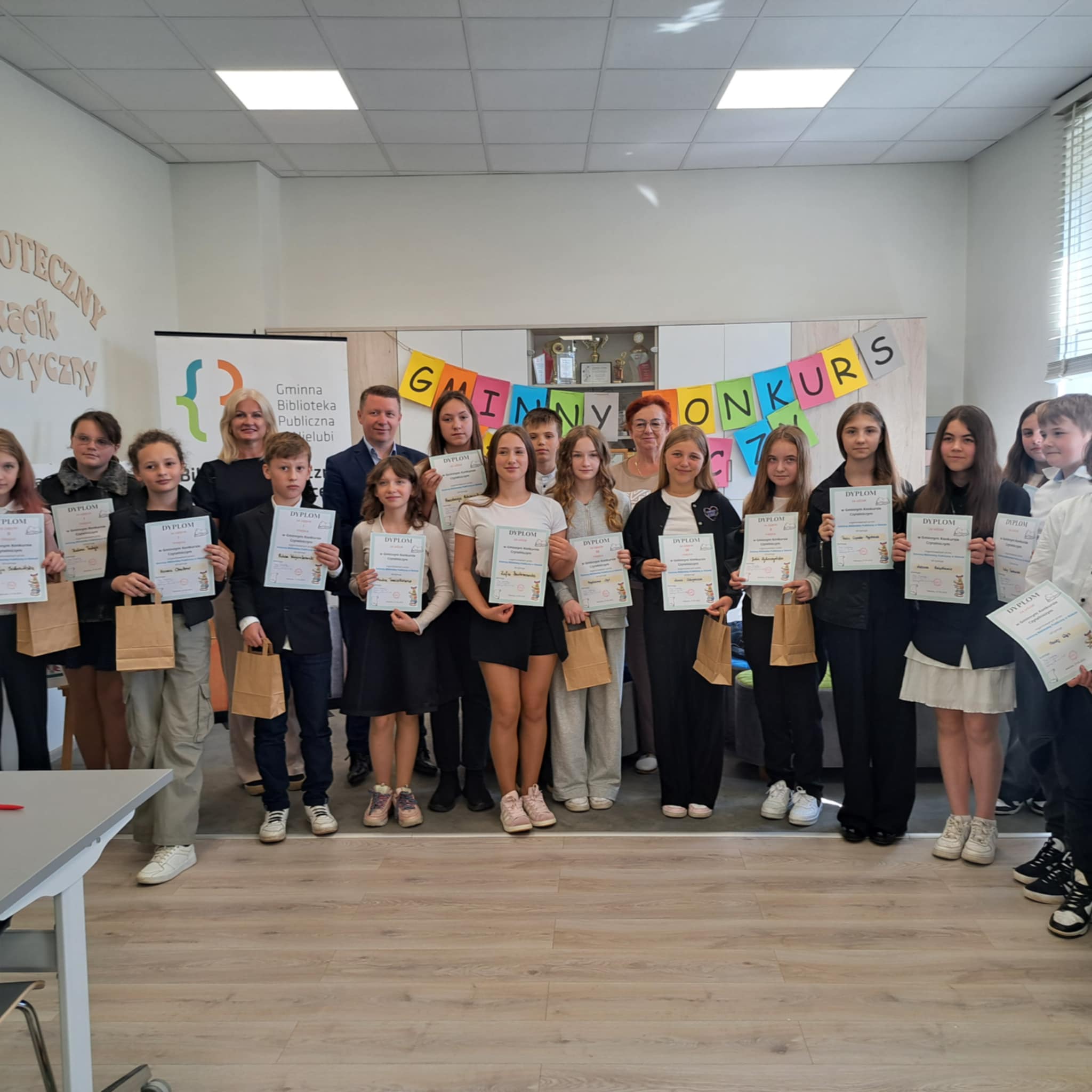 messenger_creation_5ed02ff7-f23f-4526-89b0-512ff0ce4890